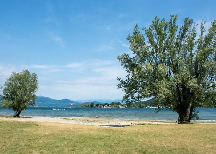 Lake Maggiore Apt ✦ Relax Accanto Alla Spiaggia Lisanza